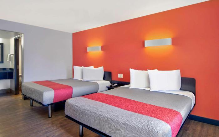 Motel 6 Victorville, CA - Apple Valley