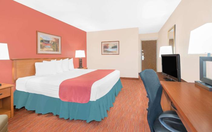 Baymont by Wyndham Springfield South Hwy 65
