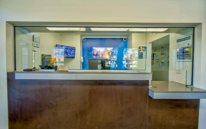 Studio 6  Phoenix, AZ - Deer Valley