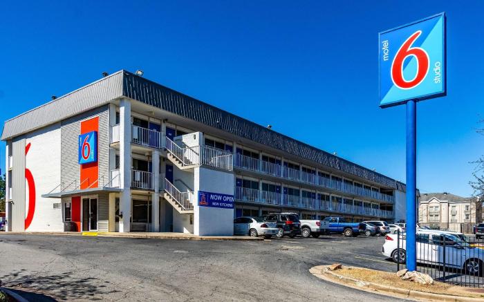 Motel 6 Little Rock, AR - West