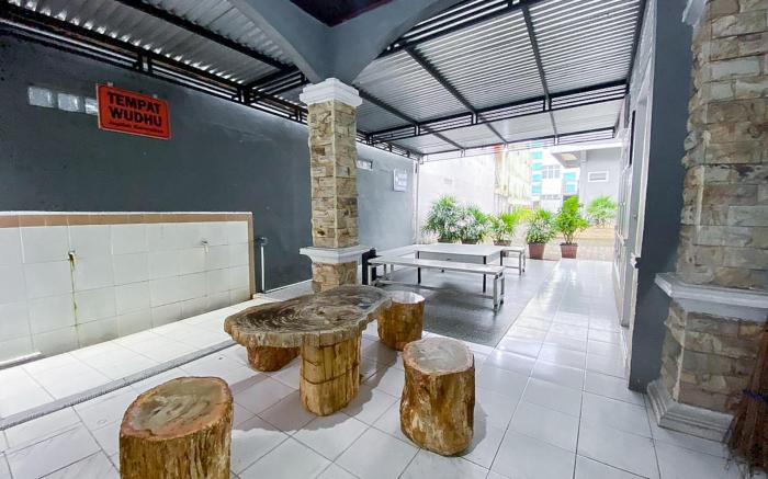 Damigalova Guest House Mitra RedDoorz