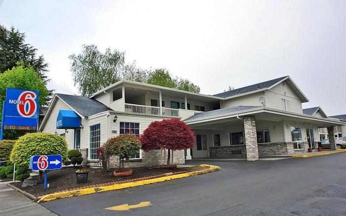 Motel 6 Portland, OR  Mall 205
