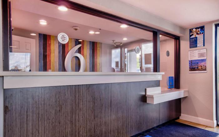 Motel 6 Jackson, MS