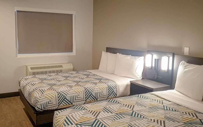 Motel 6 Bellflower, CA - Los Angeles