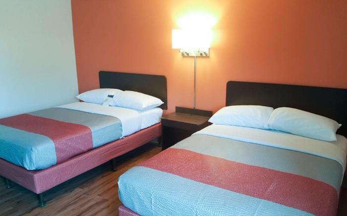 Motel 6 Maryland Heights, MO