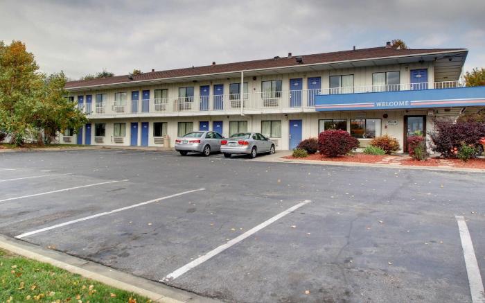 Motel 6 Des Moines, IA - North