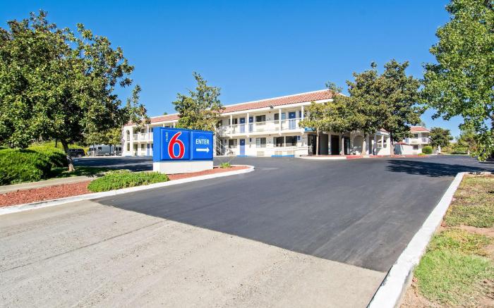 Motel 6 Redding, CA - South