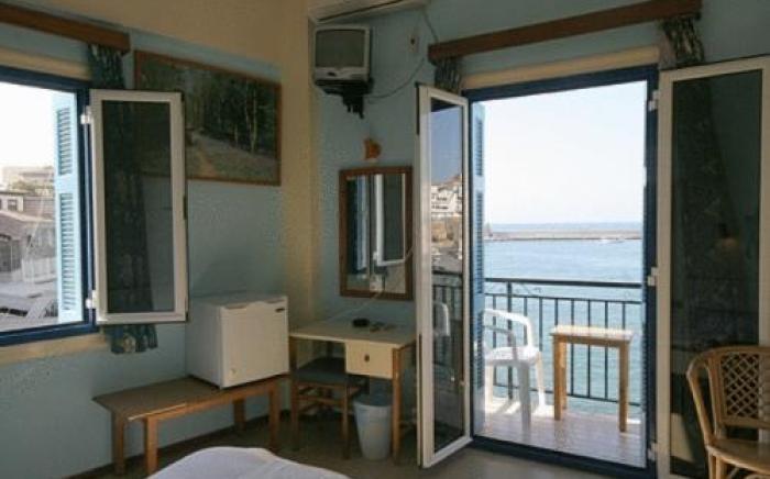 Lucia Hotel