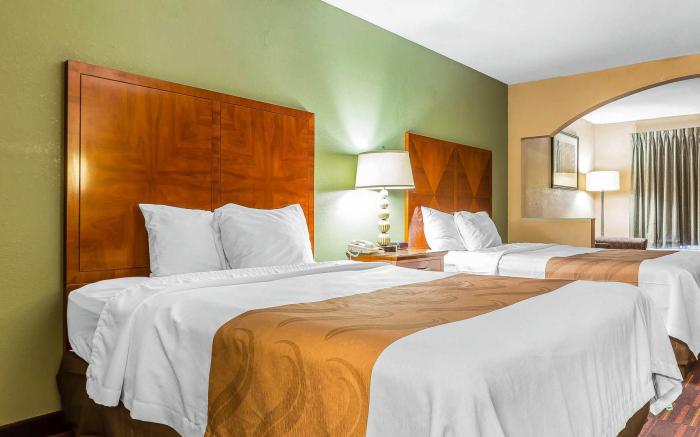 Quality Inn & Suites near Robins Air Force Base