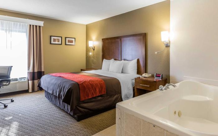 Comfort Inn & Suites