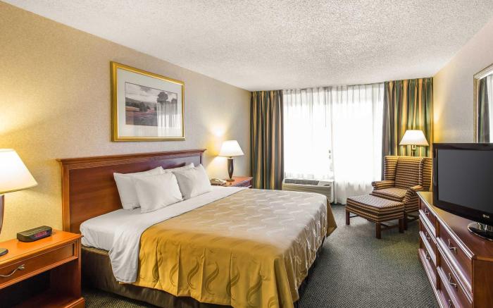 Quality Inn & Suites McDonough South I-75