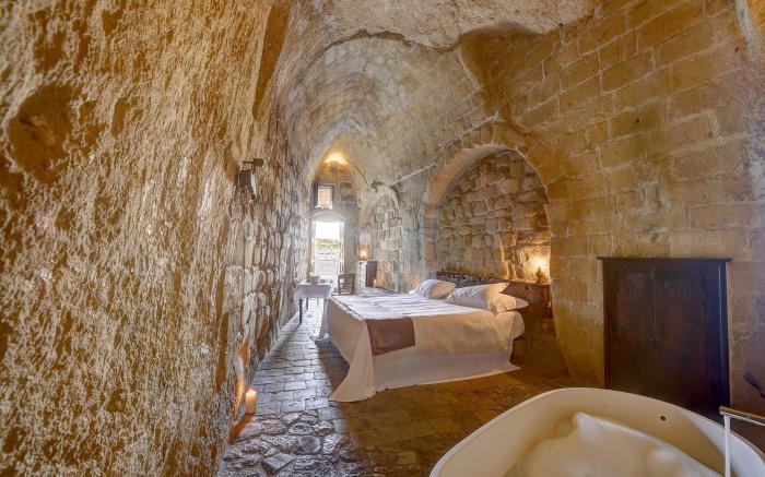 Sextantio Le Grotte Della Civita Hotel