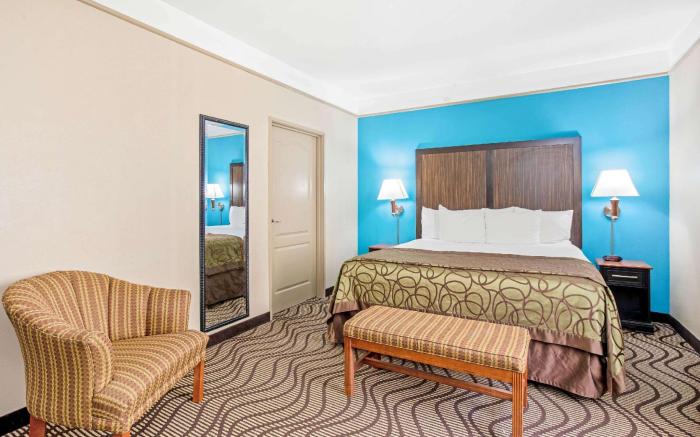 La Quinta Inn & Suites by Wyndham Corpus Christi Airport
