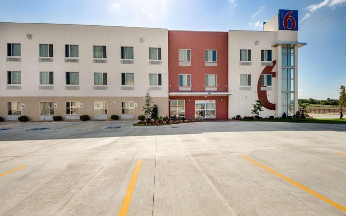 Motel 6 Tulsa, OK