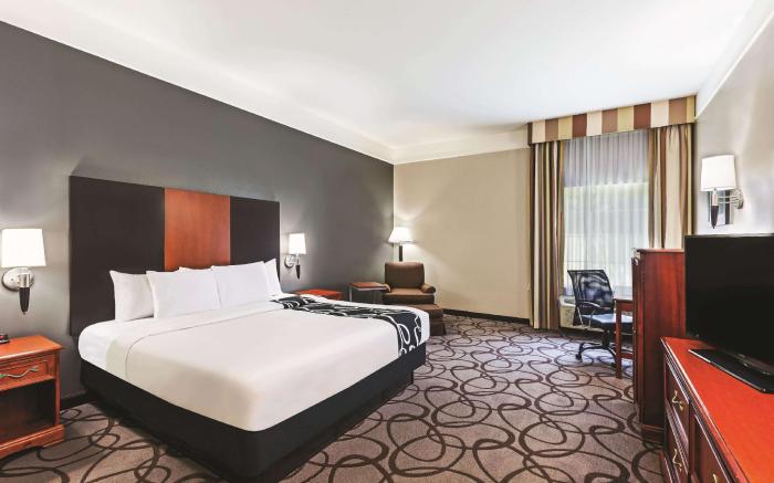 La Quinta Inn & Suites by Wyndham Granbury