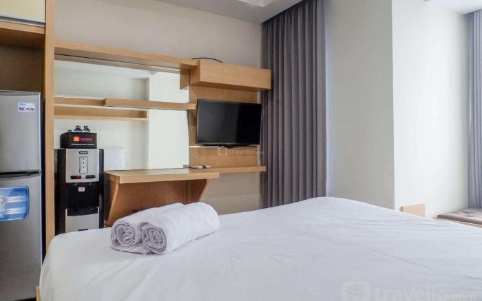 Spacious Studio Room Apartment at Grand Sungkono Lagoon By Travelio