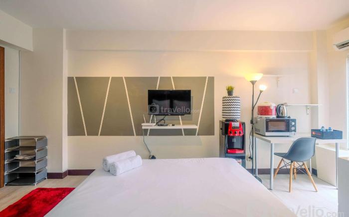 Best and Simply Homey Studio Cinere Resort Apartment By Travelio