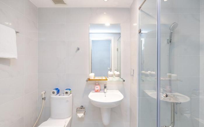 RIVERVIEW at Charming Unit w Pool & Gym Masteri AP