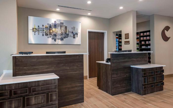 Comfort Inn & Suites Jacksonville - Orange Park Near Naval Air Station