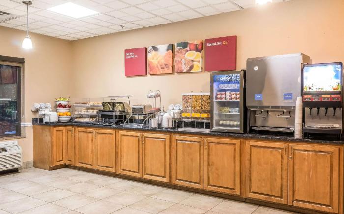 Comfort Suites Savannah North