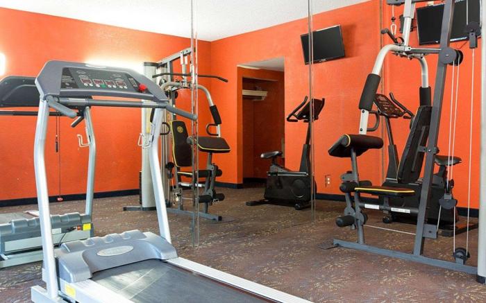 Quality Inn & Suites near Six Flags - Austell