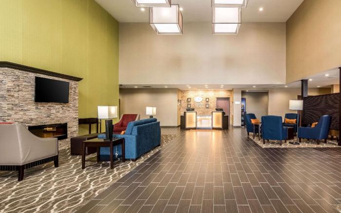 Comfort Suites Meridian and I-40