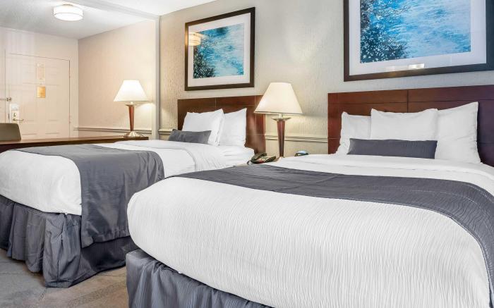 The Blu Hotel Blue Ash Cincinnati, Ascend Hotel Collection
