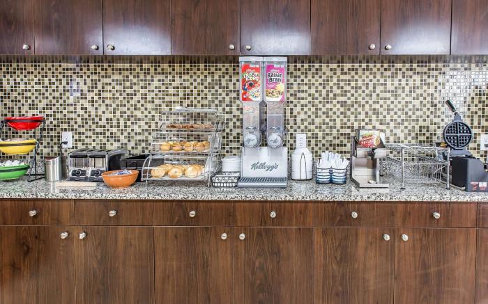 Econo Lodge Midtown