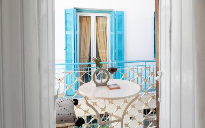 Casa Blue Old Port, Philian Collection