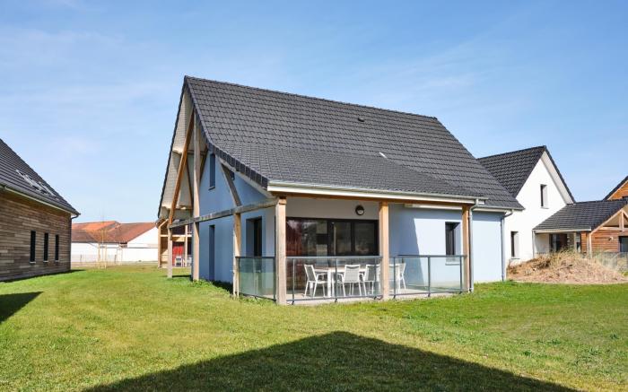 Spacious holiday home with a garden