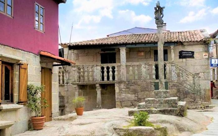 House in Combarro by the Sea