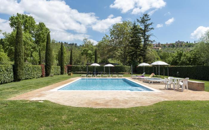 Tuscan Retreat with Pool