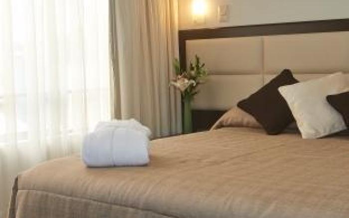 Roosevelt Hotel & Suites