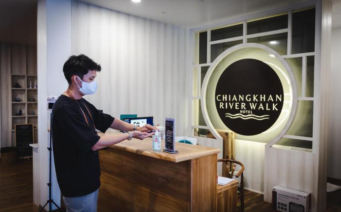 Chiangkhan River Walk Hotel