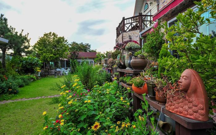 Gasari Kkotnimiinae Pension