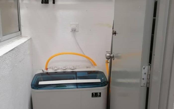 Mesahill Studio + Wifi, TV & Free Parking