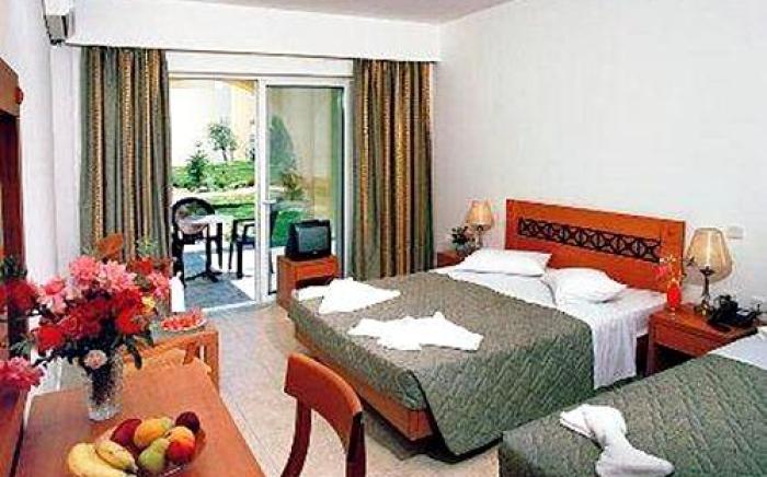 Gaia Royal Hotel