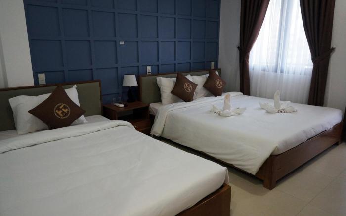 Poetic Hue Hotel