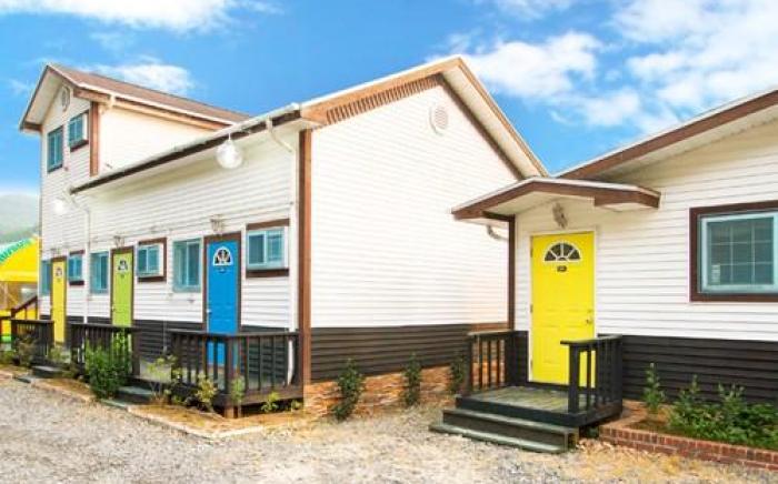 Manripo Sandeulae Aegyeon Pension