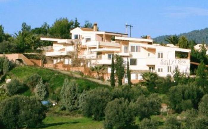 Kelyfos Hotel