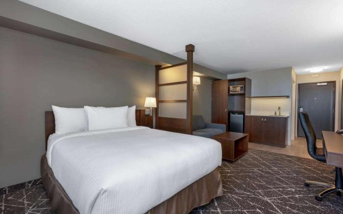 Microtel Inn & Suites by Wyndham Auroa