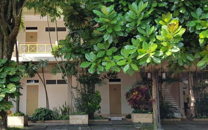 Hotel Sulawesi Jember