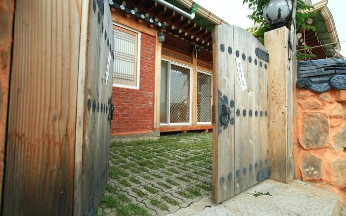 Jeonju Saenghwangtobang Pension