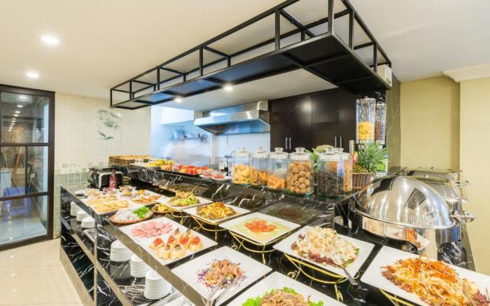 Rising Dragon Palace Hotel