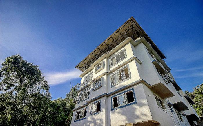 Hotel O Muktesh Chandra
