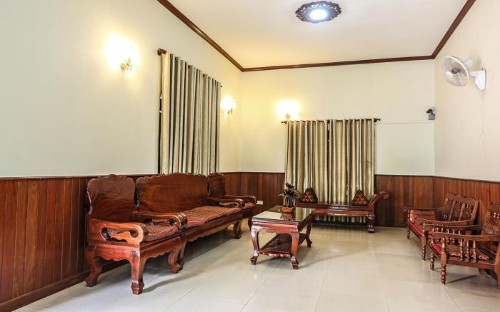 Central Night Hotel