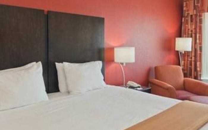 Holiday Inn Express Hotel Winona North By IHG