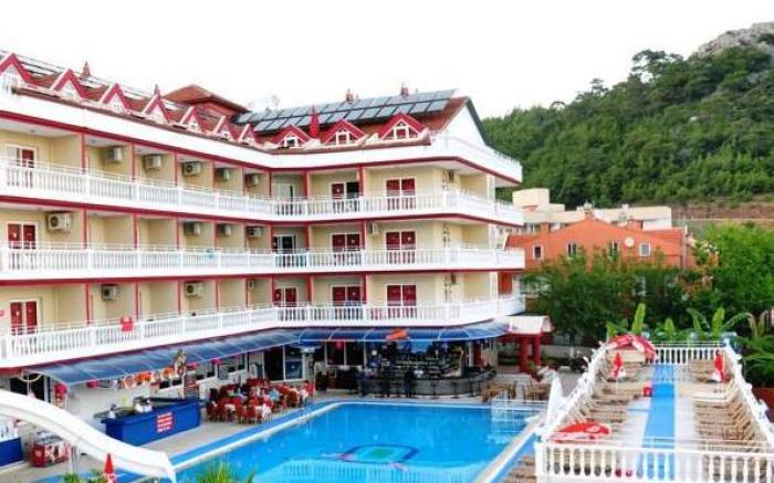 Mustis Royal Plaza Hotel