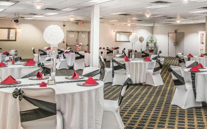 Quality Inn & Suites Banquet Center