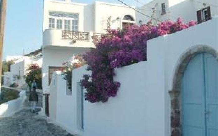 King Thiras Hotel